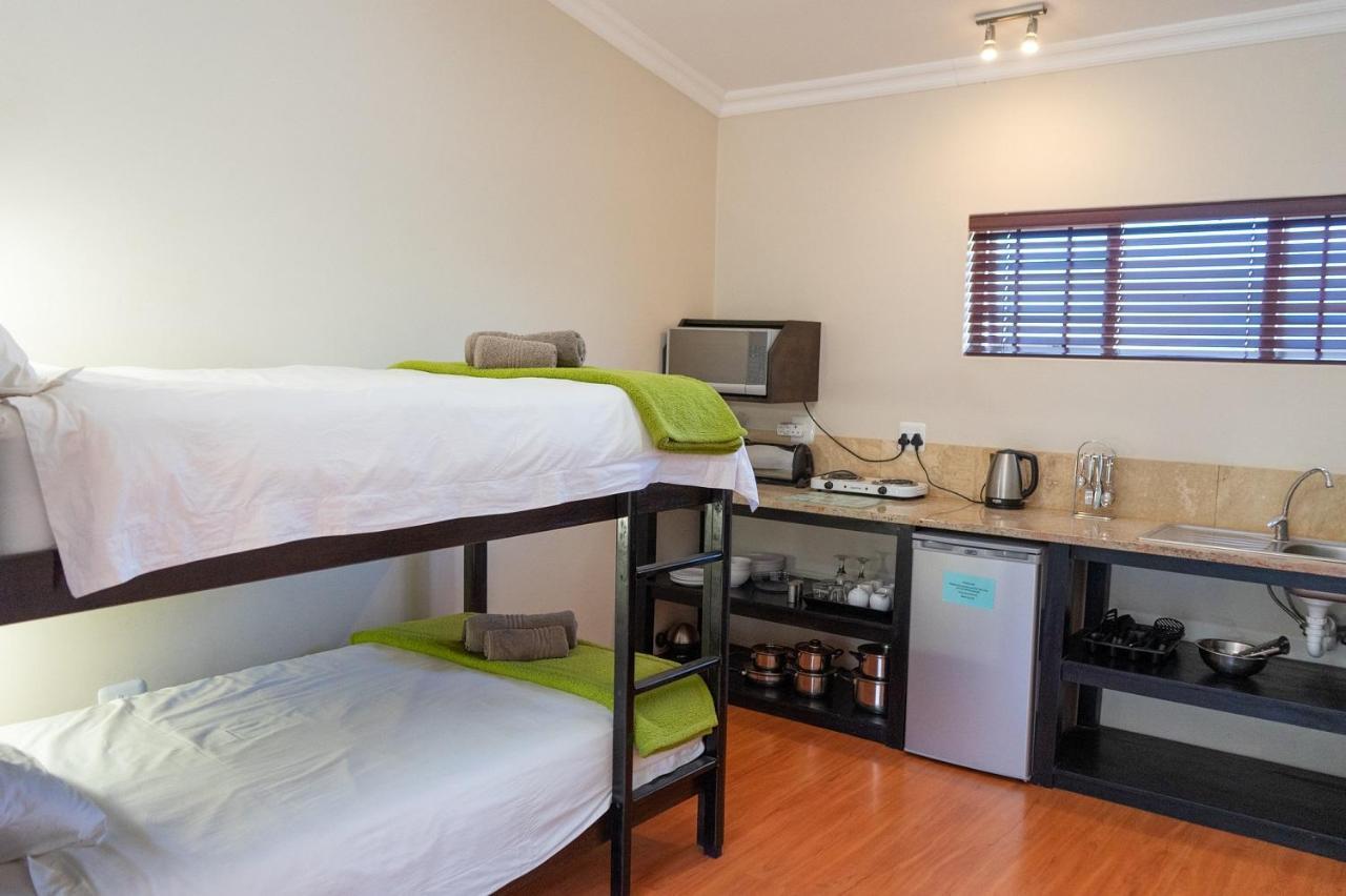 Aloe Manor Otel Oudtshoorn Dış mekan fotoğraf